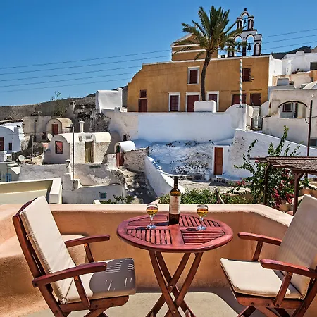 Azalea Oia (Santorini)